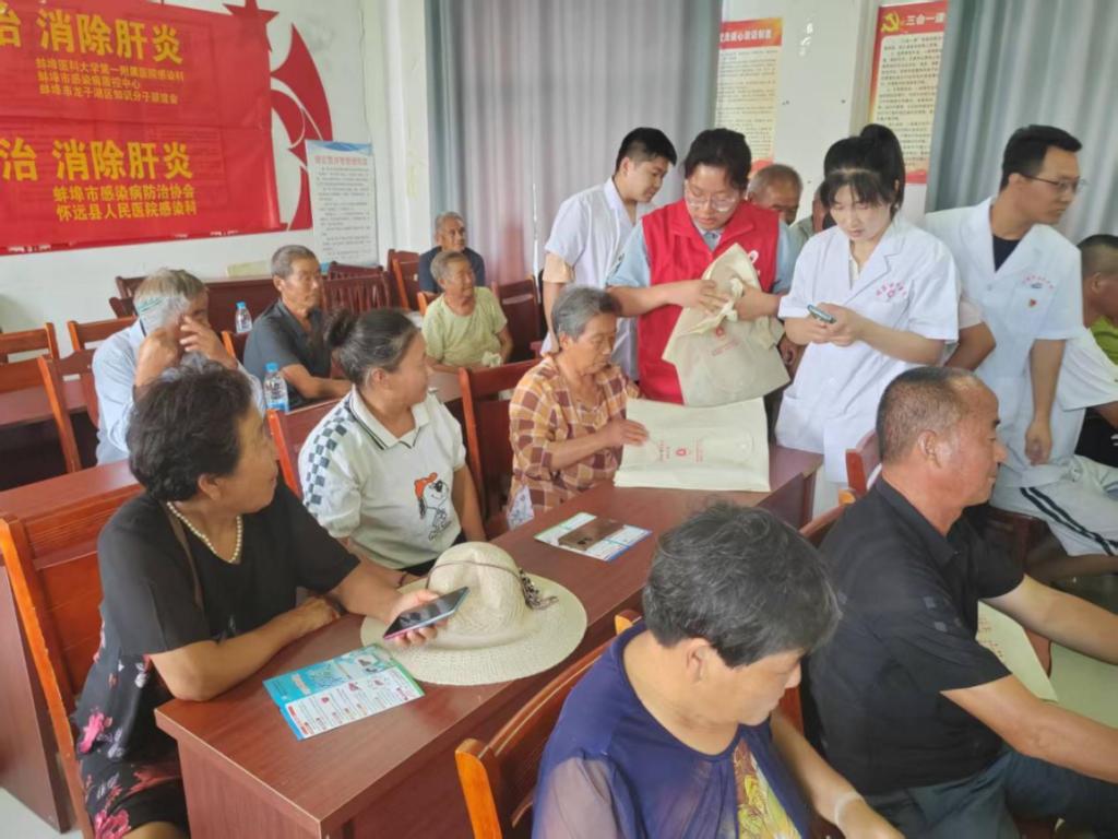 暑期三下乡：便民服务搭桥梁，实干担当惠民生——河北科技师范学院教育学院暑期实践综合纪实